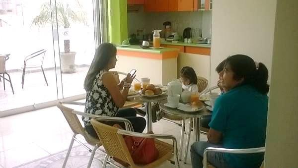 Hostal Florida Chiclayo Exterior photo